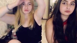 vika-sky naked on cam for live porn video chat