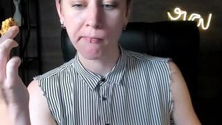 I am Mistress GABRIEL naked on cam for live porn video chat