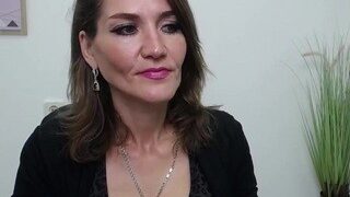 MirandaOK naked on cam for live porn video chat
