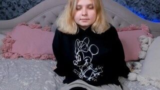 EvelinBellS naked on cam for live porn video chat