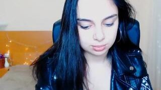 KarenHarrper naked on cam for live porn video chat