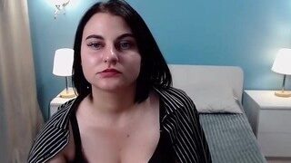 NesiMall naked on cam for live porn video chat