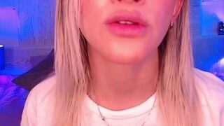 Raven, ♥ naked on cam for live porn video chat