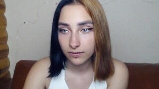 SilviaJoness naked on cam for live porn video chat