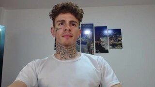 Bigcock-homero naked on cam for live porn video chat