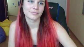 JenniFire naked on cam for live porn video chat