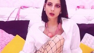 LailaBronte naked on cam for live porn video chat
