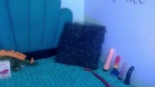 LauraColicci naked on cam for live porn video chat