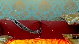 Marilyn-crown naked on cam for live porn video chat