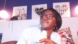 Nia-Grace naked on cam for live porn video chat