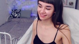 Dellaida naked on cam for live porn video chat