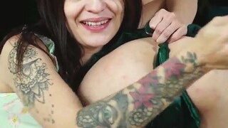 Celeste-paradise naked on cam for live porn video chat