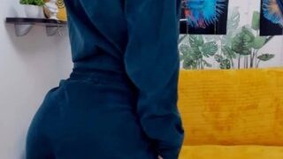 MiraValey naked on cam for live porn video chat