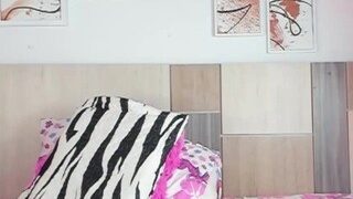 Lunna-Mendez naked on cam for live porn video chat