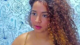 VANESSAA-1 naked on cam for live porn video chat