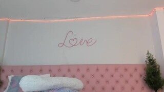 Camy Powergirl naked on cam for live porn video chat