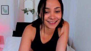 Selena-Gonzalez naked on cam for live porn video chat