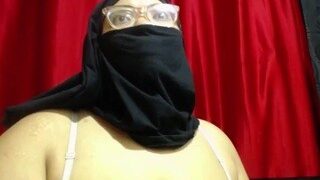 Zaid-Muslim naked on cam for live porn video chat