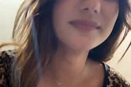 AkiraFunXXX naked stripping on cam for live sex video chat