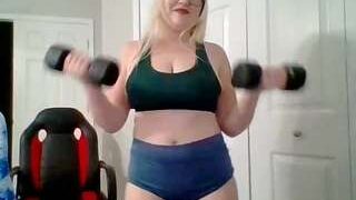 EmmaShay naked on cam for live porn video chat
