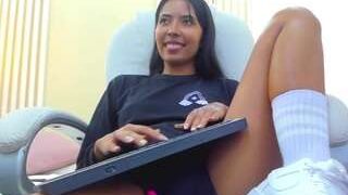 Aprilalen naked on cam for live porn video chat