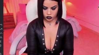 Mistress Ary naked on cam for live porn video chat
