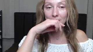 RitaLily naked on cam for live porn video chat