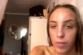 BabyMellisa naked stripping on cam for live sex video chat