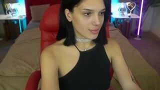 Merelynn naked on cam for live porn video chat