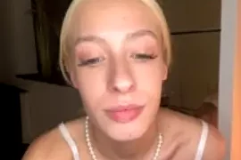 Leyladieistso47 nude webcam for live sex chat