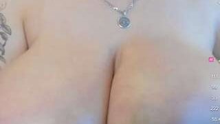 SamanthaJames nude on cam for live porn chat