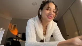 xSelena nude webcam for live sex chat