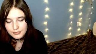 LousBreek nude on cam for live porn chat