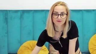 harleyfoxy nude on cam for live porn chat