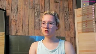 LoonaComf nude webcam for live sex chat