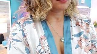 Molly Glitter nude on cam for live porn chat