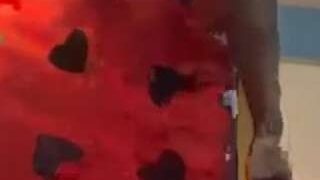 SashaNYqueens nude on cam for live porn chat