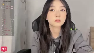 wenwen-baby nude webcam for live sex chat