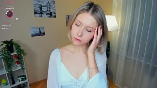 ChloeRobinson nude webcam for live sex chat