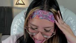 Katty-mouth nude on cam for live porn chat