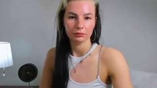 LilyCuttest nude on cam for live porn chat