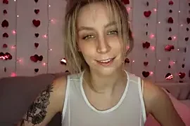 LilyOrion nude webcam for live sex chat