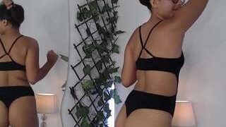 VanessaSweetCute nude on cam for live porn chat