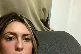 zaralady nude webcam for live sex chat