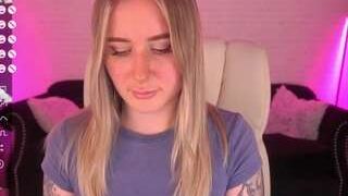 arolinanight nude on cam for live porn chat