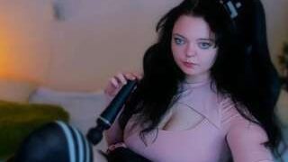 Grace-Charming nude on cam for live porn chat
