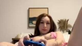 p34ch35 nude on cam for live porn chat