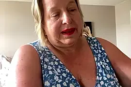 SexySizeddMILF nude webcam for live sex chat