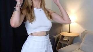 Jennifer-Robinson nude on cam for live porn chat