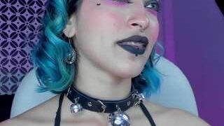 Blue_berry nude on cam for live porn chat